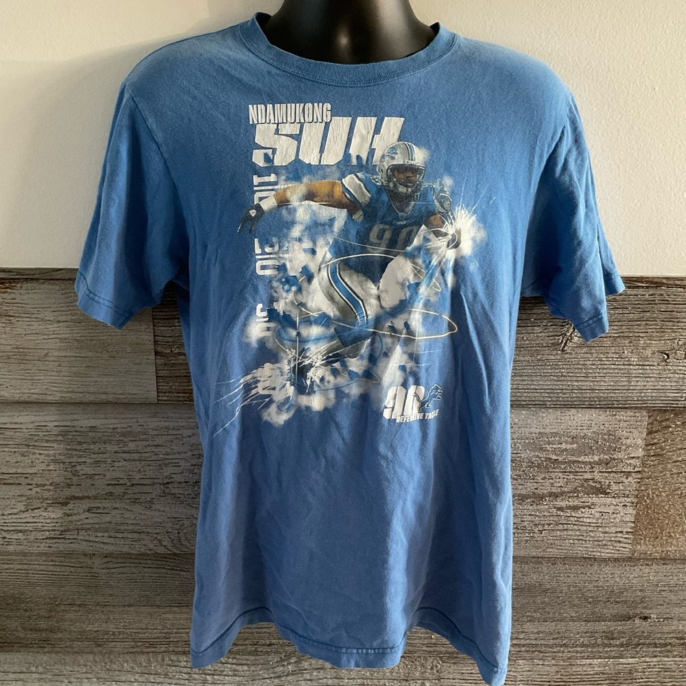 Vintage Detroit Lions Ndamakong Suh graphic shirt Size Medium (M1)